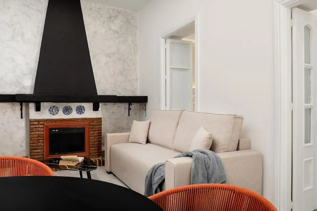 Modern 1-Bed Apartment With Wi-Fi Torremolinos 0*,  Spain