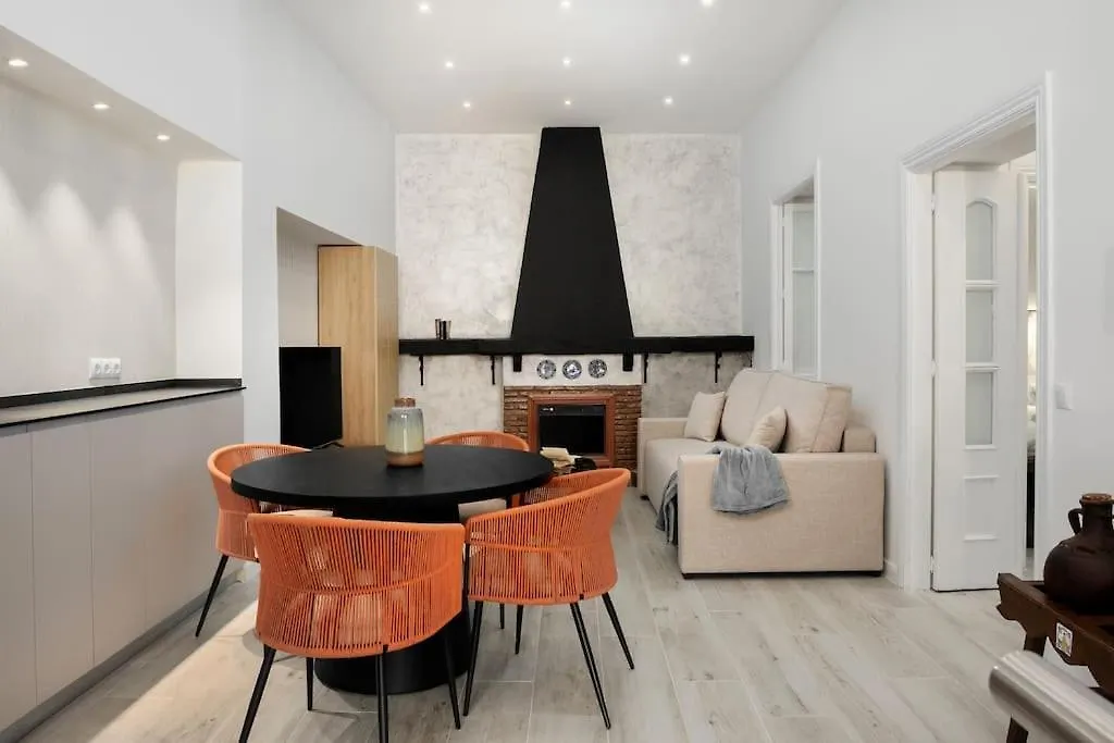 Modern 1-Bed Apartment With Wi-Fi Torremolinos 0*,  Spain